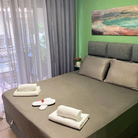 M.O.M.'S Apartment Александруполис Екстериор снимка