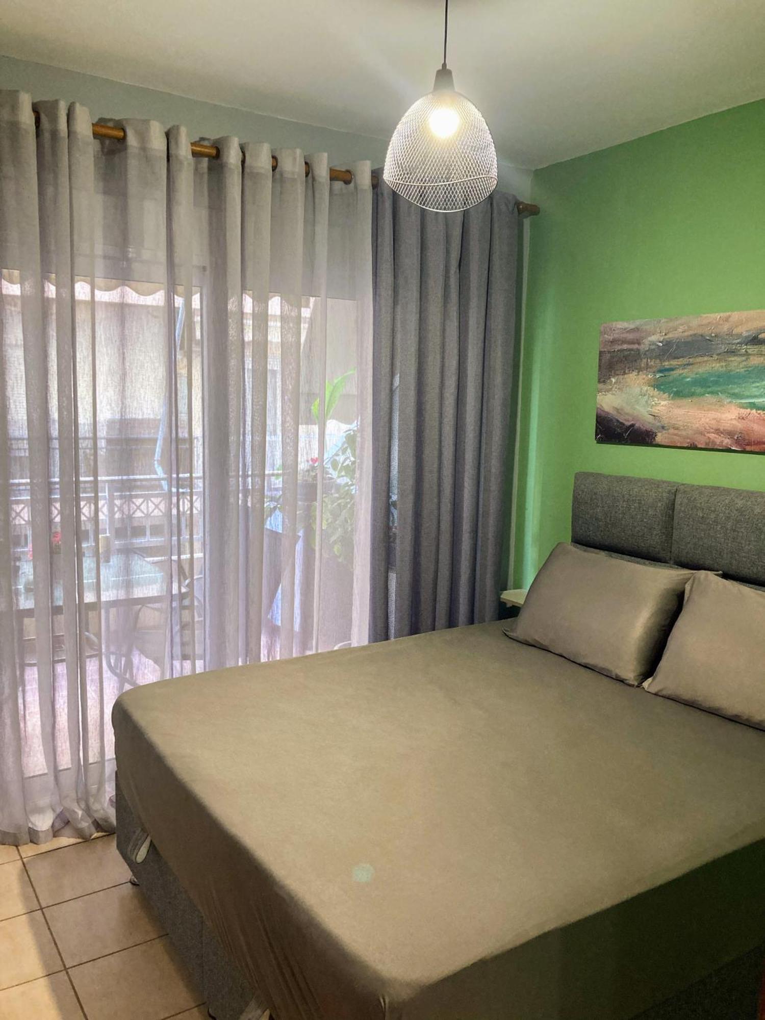 M.O.M.'S Apartment Александруполис Екстериор снимка
